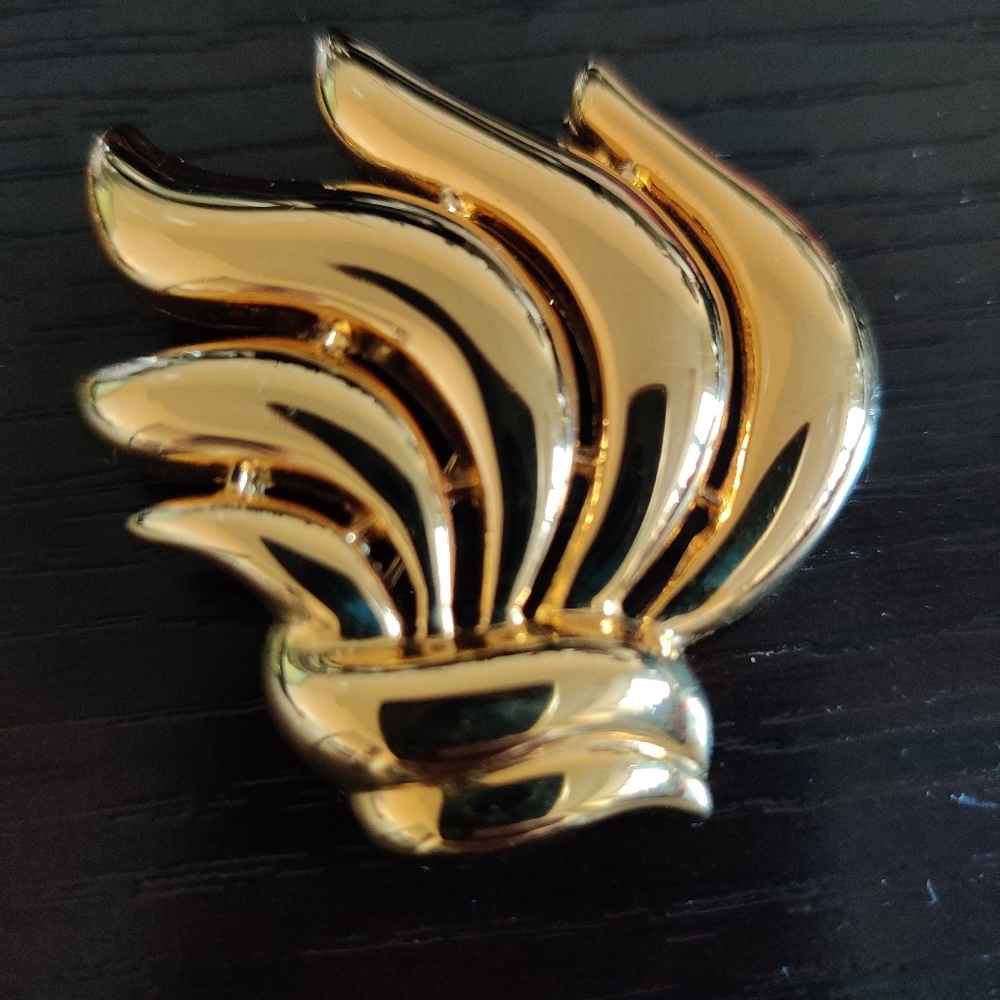 🔥 Vintage Monet Fire Flame Brooch Rare 🔥
